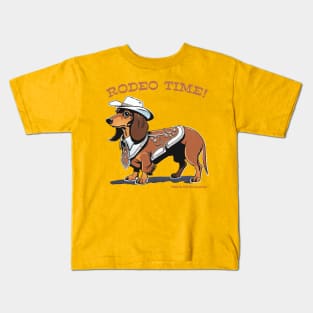 RODEO TIME! (Brown dachshund wearing white cowboy hat) Kids T-Shirt